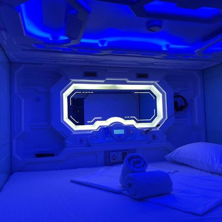 Bmax Spacepods Sleep In Space - 4Mins From Mactan Airport Lapu-Lapu City Esterno foto