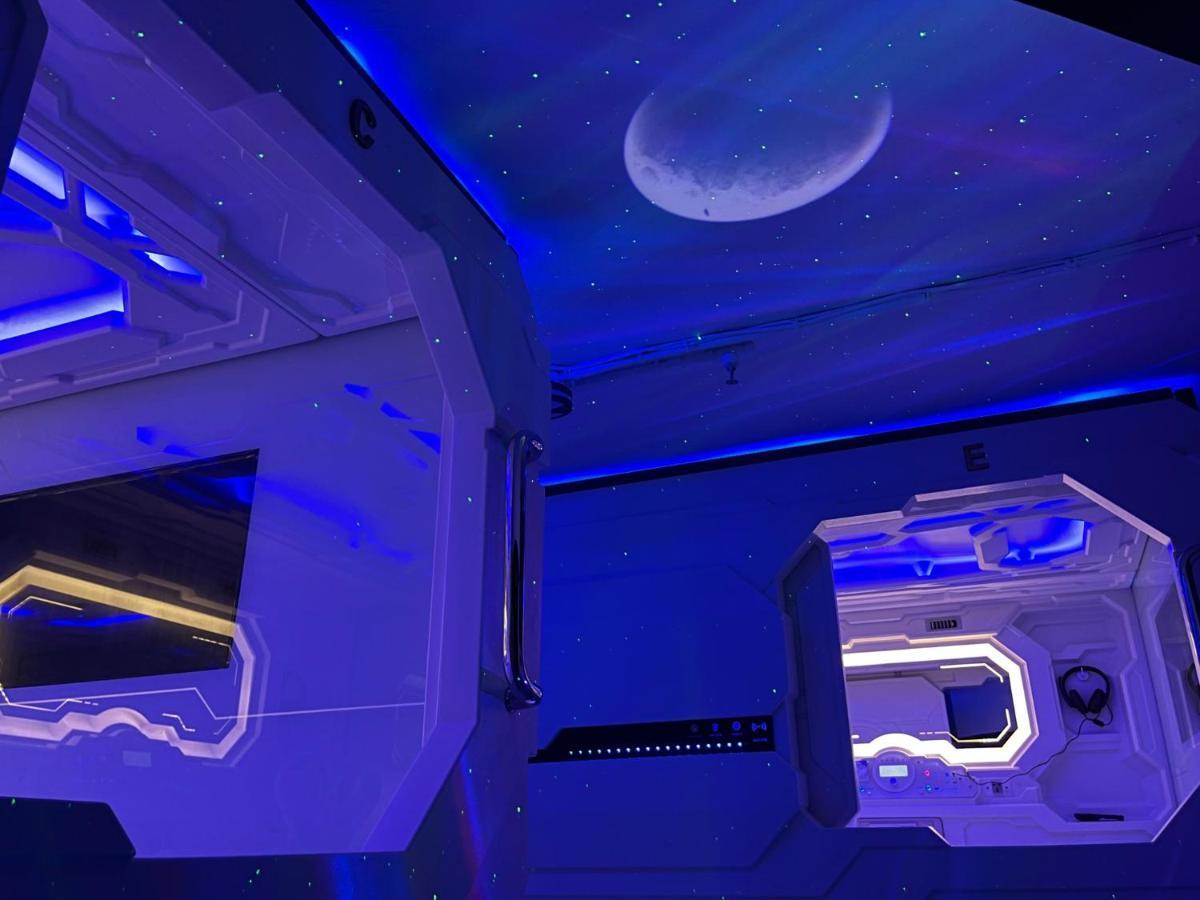 Bmax Spacepods Sleep In Space - 4Mins From Mactan Airport Lapu-Lapu City Esterno foto