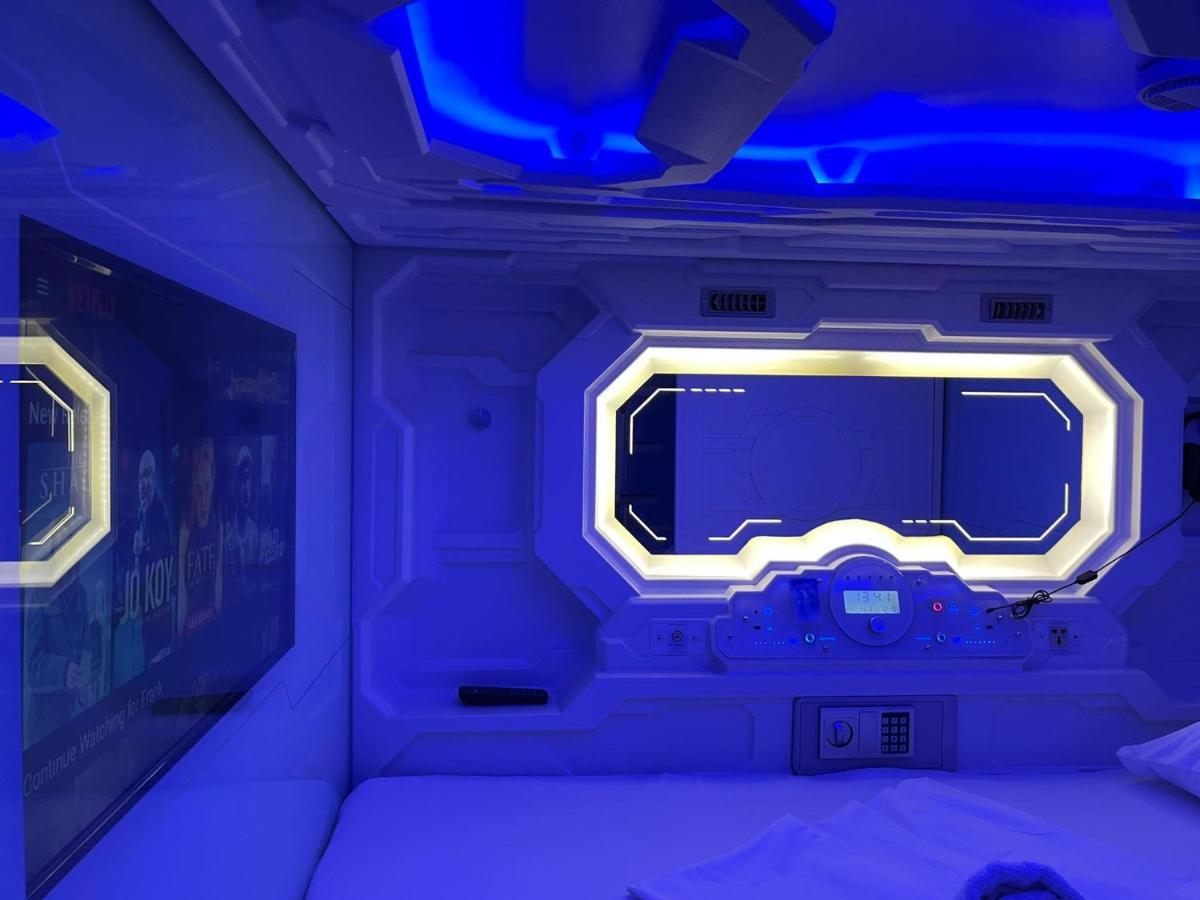 Bmax Spacepods Sleep In Space - 4Mins From Mactan Airport Lapu-Lapu City Esterno foto