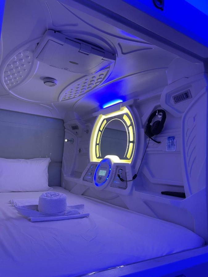Bmax Spacepods Sleep In Space - 4Mins From Mactan Airport Lapu-Lapu City Esterno foto