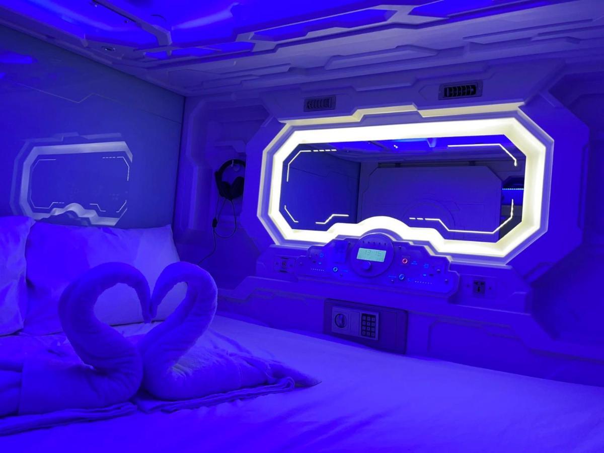 Bmax Spacepods Sleep In Space - 4Mins From Mactan Airport Lapu-Lapu City Esterno foto