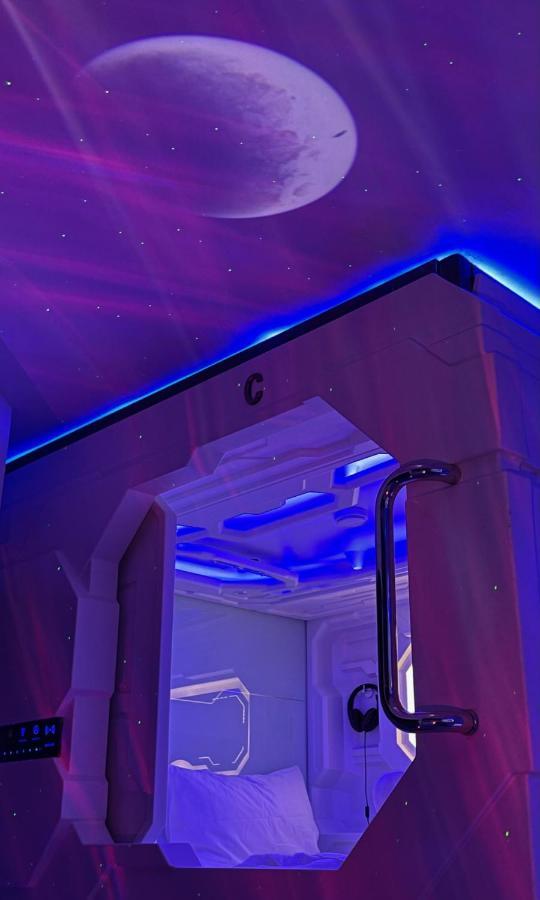 Bmax Spacepods Sleep In Space - 4Mins From Mactan Airport Lapu-Lapu City Esterno foto